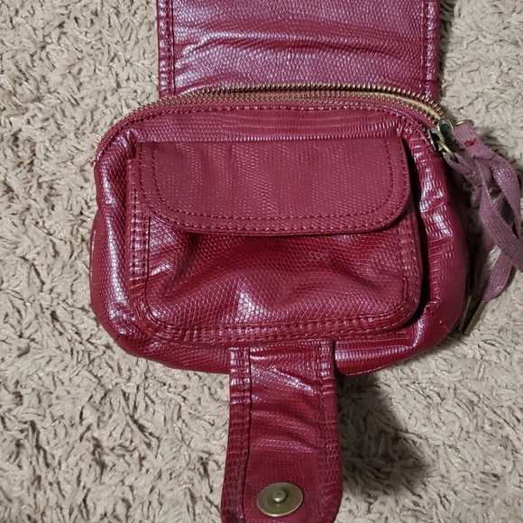 Matt and Nat cross body bag in red. - Picture 2 of 5